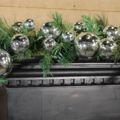 Garlands^RAZ 4', Silver Ball Garland