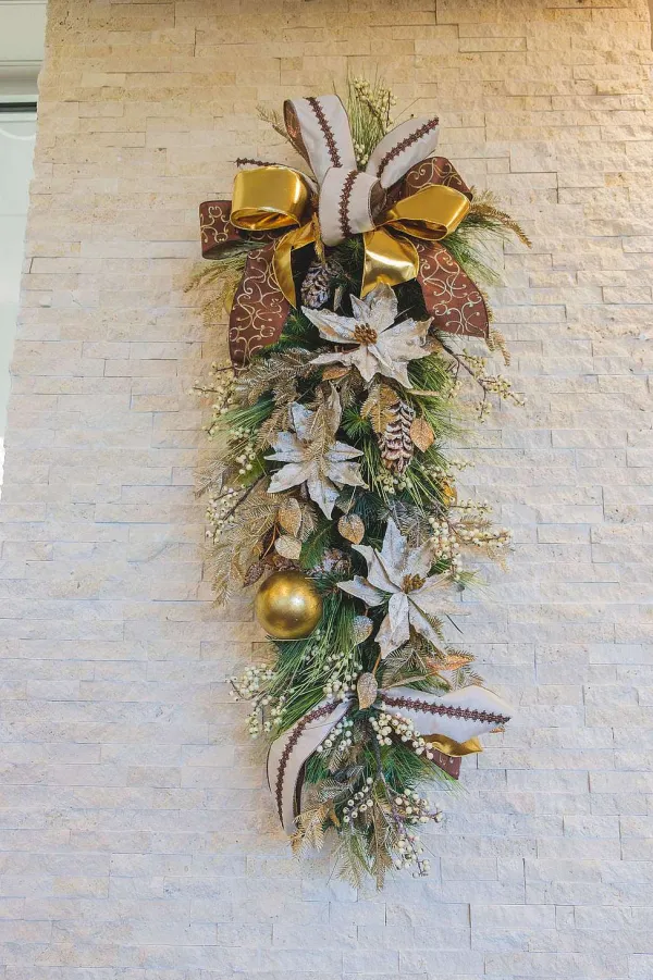 Greenery^A&B Floral Anchorage Teardrop, 44"
