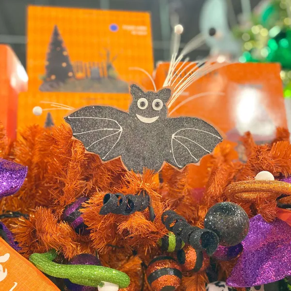 Floral^Liberty Floral Bat Cookie Spray