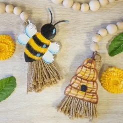 Spring^The Round Top Collection Bee & Hive Charms