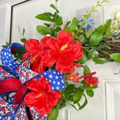 Creations^* Blooming Patriotism Wreath