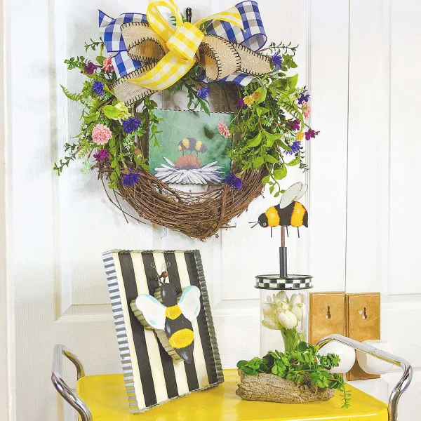 Spring^The Round Top Collection Bumble Bee Charm