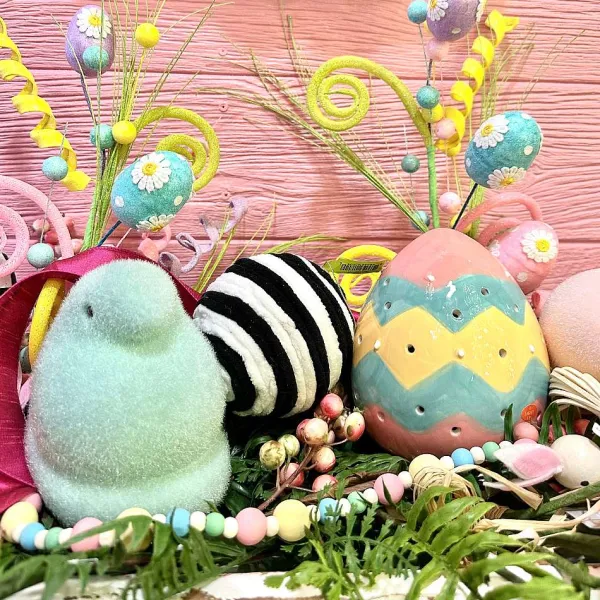 Focal Points^180 Degrees Flocked Chick Peeps, 6"