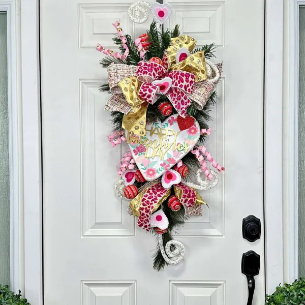 Focal Points^Direct Export Co. Floral Happy Valentine's Day Wall Decor