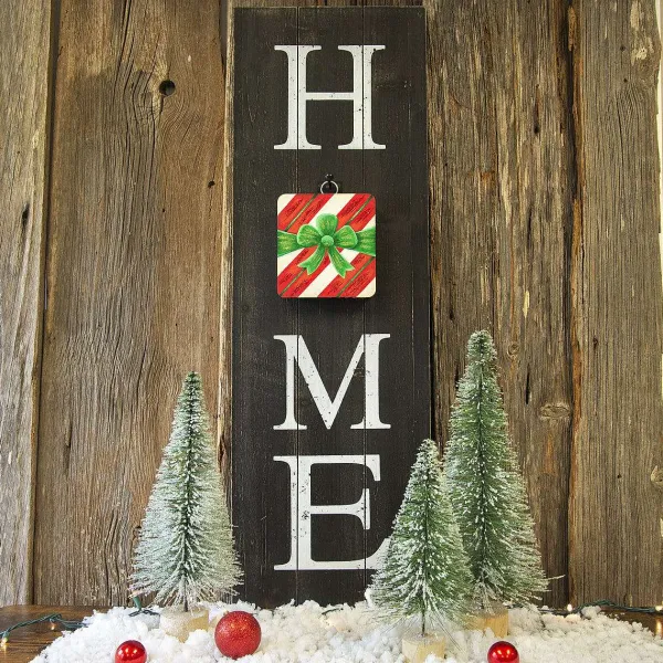 Wall Decor^The Round Top Collection Gift Box Charm