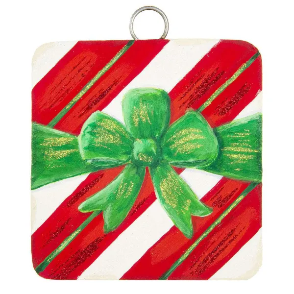 Wall Decor^The Round Top Collection Gift Box Charm