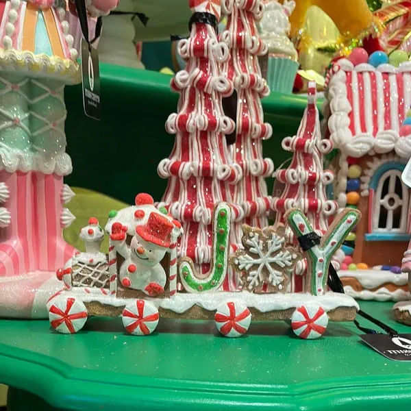 Table Decor^Regency Gingerbread Train