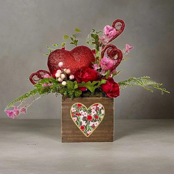 Floral^Craig Bachman Glittery Heart Pick, Red