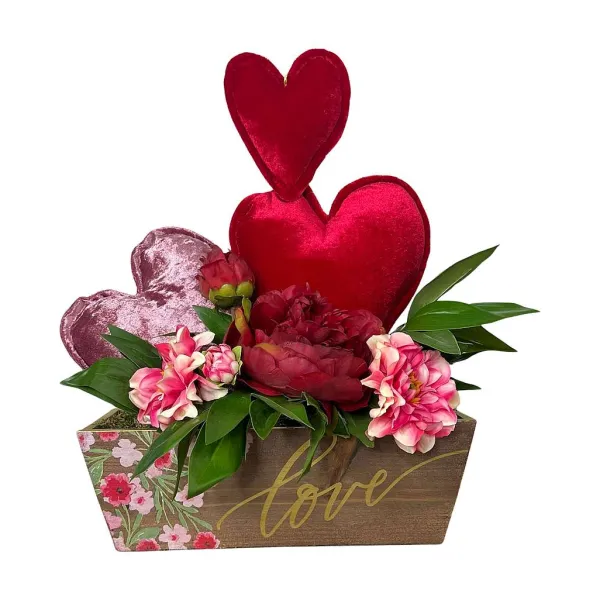 Creations^* Hearts Abound Valentine Arrangement