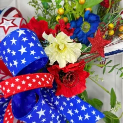 Creations^* Hearts Of Patriotism Wreath