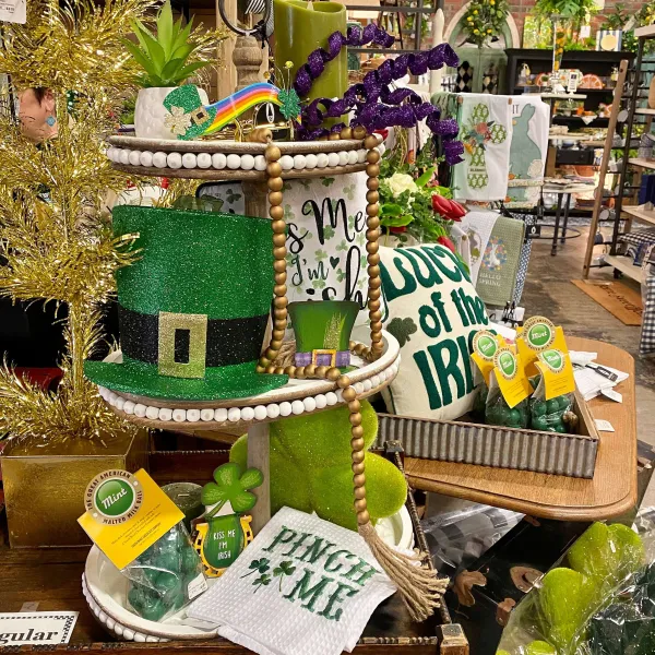St. Patrick's Day^Liberty Floral Leprechaun Top Hat