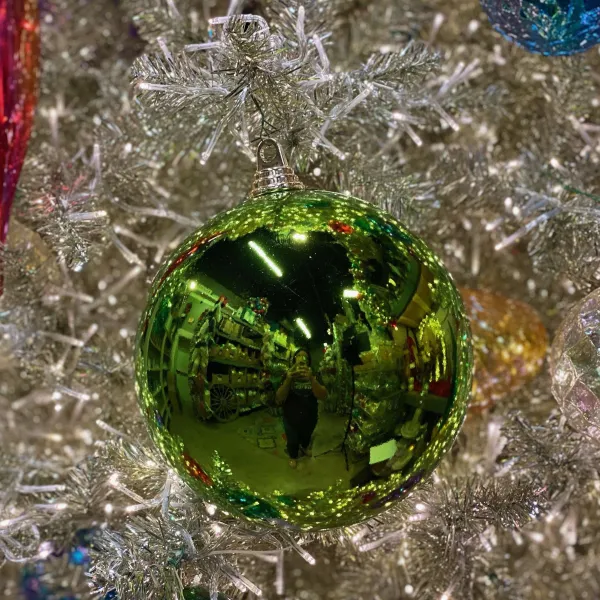 Ball Ornaments^Farrisilk Lime Green Shiny Ball Ornament, 8"