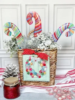 Focal Points^The Round Top Collection Merry & Bright Candy Cane Minis