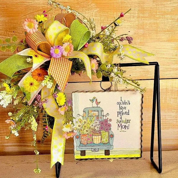 Wall Decor^The Round Top Collection Mini Gallery Art & Charm Stand
