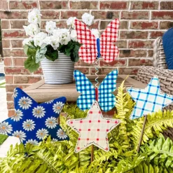 Pot Stakes^The Round Top Collection Plaid Double Butterfly