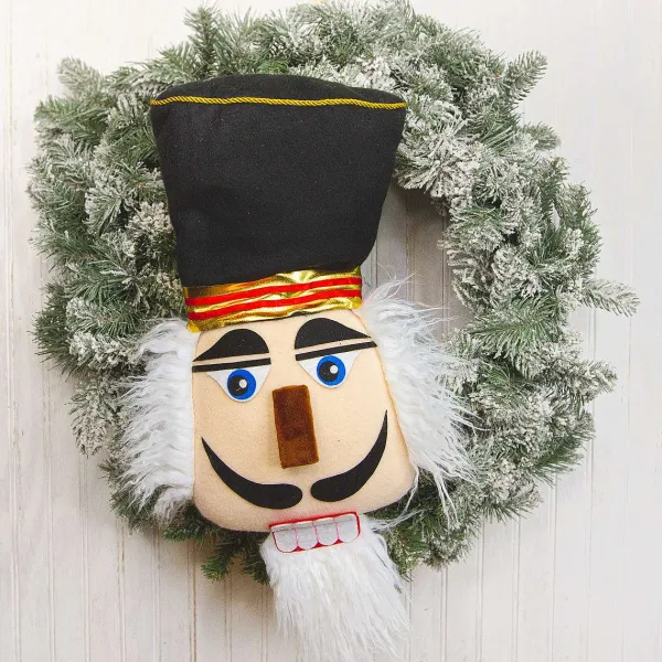 Focal Points^Liberty Floral Plush Black Hat Nutcracker