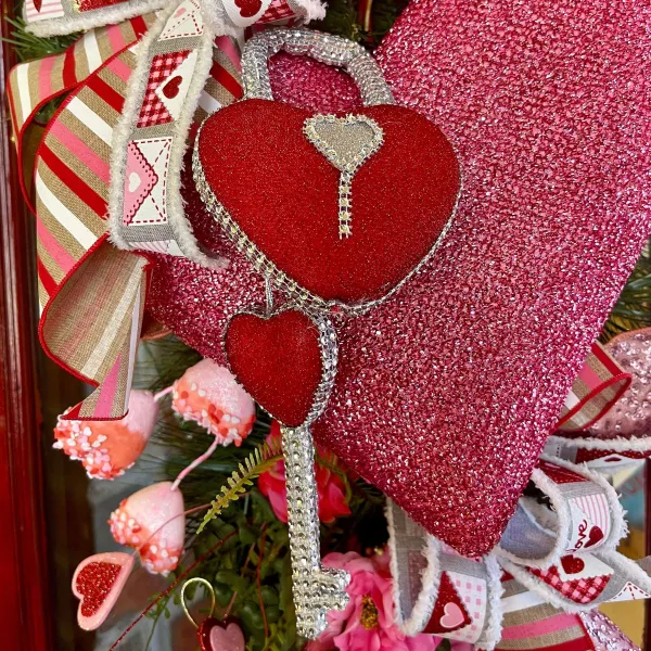 Sprays^Liberty Floral Red Bling Heart Lock & Key Spray