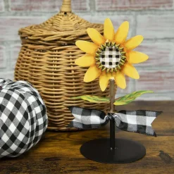 Table Decor^The Round Top Collection Short Finial Stand, Small