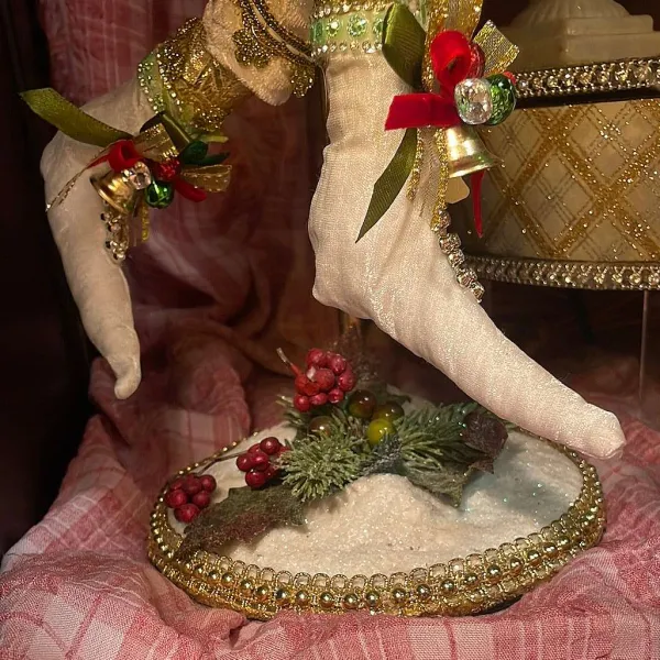 Table Decor^Mark Roberts Snow Base Stand