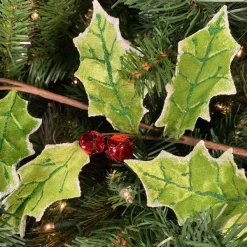 Floral^LIBERTY FLORAL Velvet Holly Leaf Garland