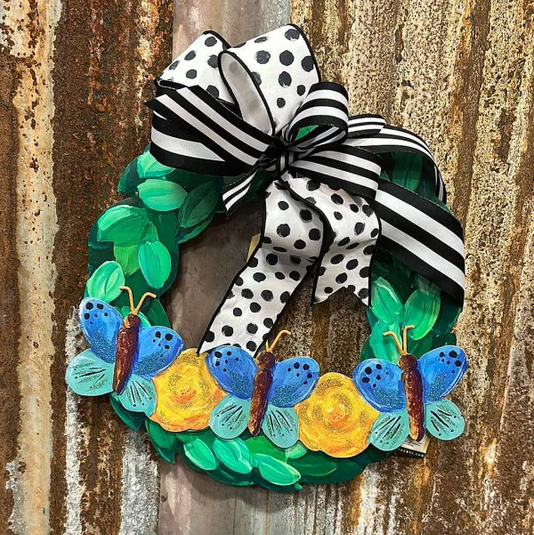 Hanging Decor^The Round Top Collection Wreath Banner And Ribbon Display