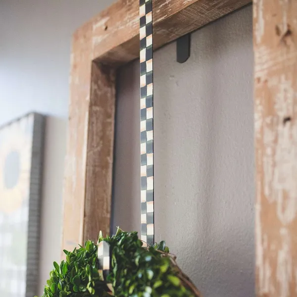 Table Decor^The Round Top Collection Wreath Hanger